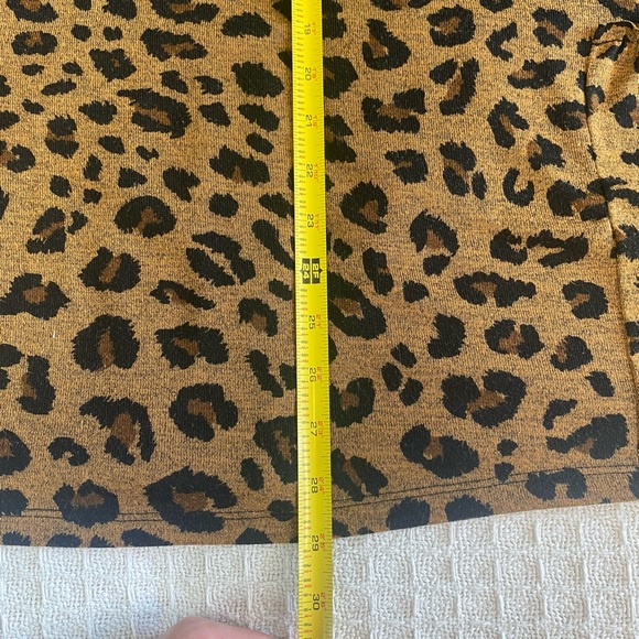 Long Sleeve Animal Print Top - Picture 8 of 16